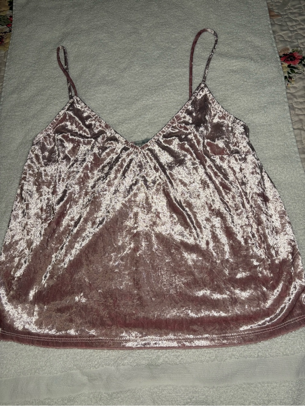 Charlotte Russe Crushed Velvet V-Neck Cami in Dusty Mauve Pink
